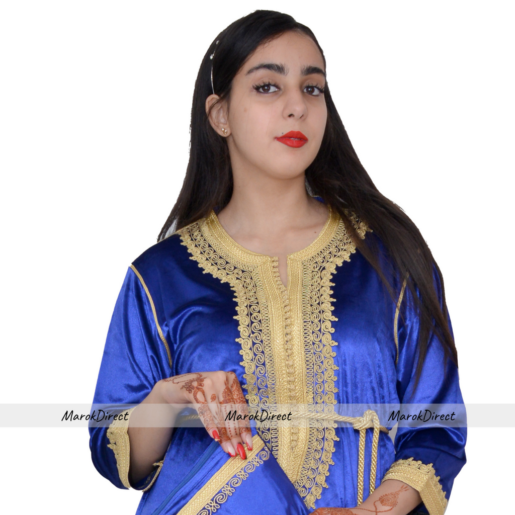 Elegant women's maxi dress in royal blue velvet, perfect for special occasions.